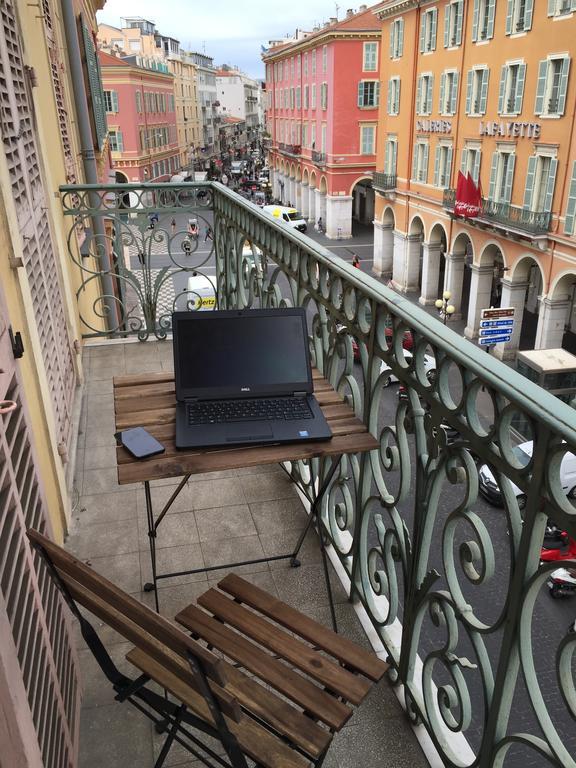2 Bedrooms Appartement In Central Location On The Famous Place Massena Ница Екстериор снимка