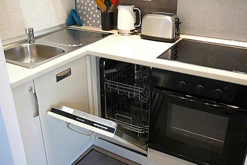 2 Bedrooms Appartement In Central Location On The Famous Place Massena Ница Екстериор снимка
