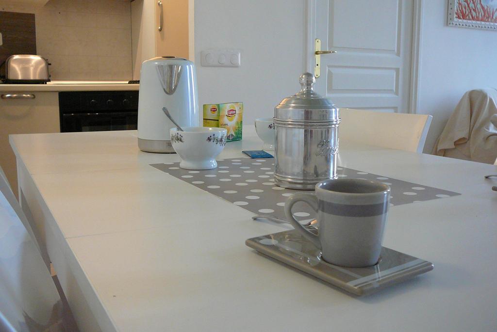 2 Bedrooms Appartement In Central Location On The Famous Place Massena Ница Екстериор снимка